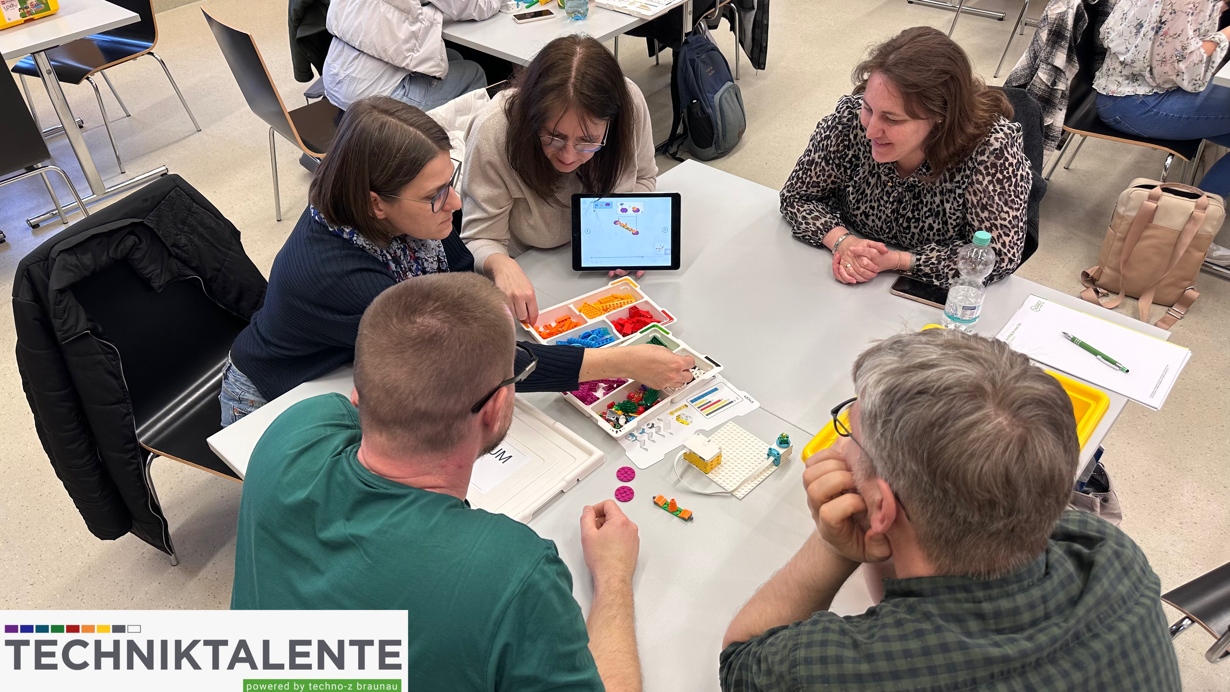 TECHNIKTALENTE Elementary: Fortbildung MINT zum Angreifen